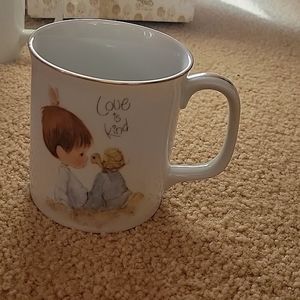 Precious Moments cup 1983 Johnathan & David gold lined LOVE IS KIND